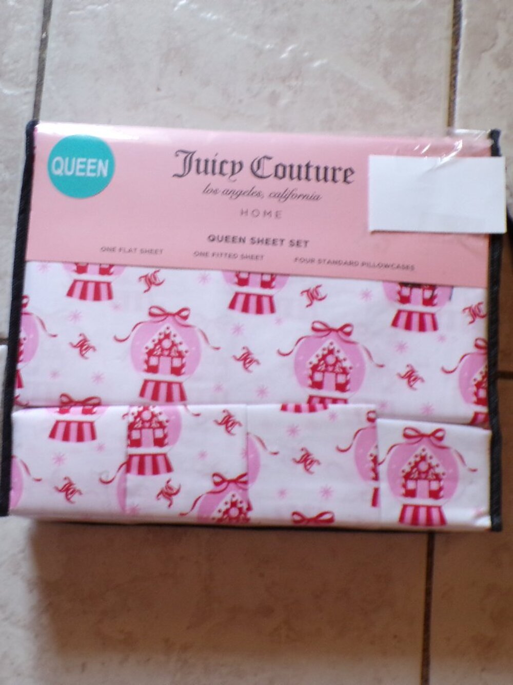 JUICY COUTURE Queen Size Sheet Set Gingerbread Houses n Snow Globes Holiday 6 PC